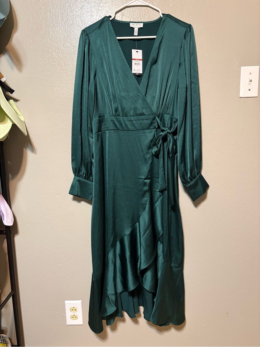 NWT Sofia Vergara Size M Emerald Green Faux Wrap Midi Dress with Ruffle Hem